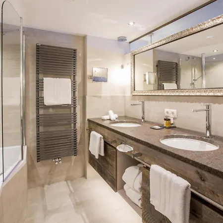 Rita Hotel 4*