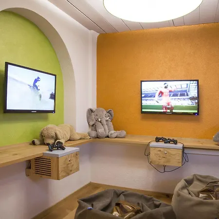Rita Hotel 4*